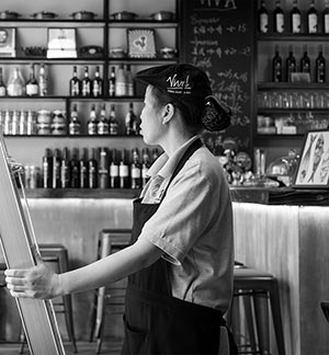 취업 취약계층을 고용하는 경우 월 30~60만원의 인건비를 지원해드려요