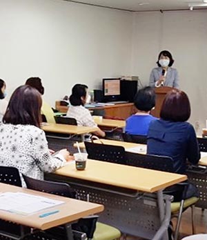 여성의 일자리를 지원합니다! 용산 여성새로일하기센터 🧑‍🔧