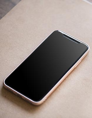 독거 어르신 ‘알뜰폰 요금 지원’ 시동…월 5000~6000원 수준