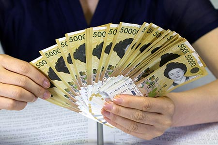 “5년 뒤 얼마나 모을 수 있을까?”… 서울시, 청년 금융 타임머신 서비스 개시
