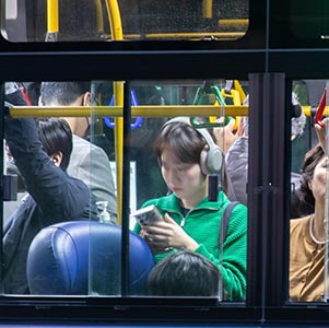 소득 하위 70% 국민에게 최대 60만 원까지 ‘고유가 피해지원금’ 지급 😀